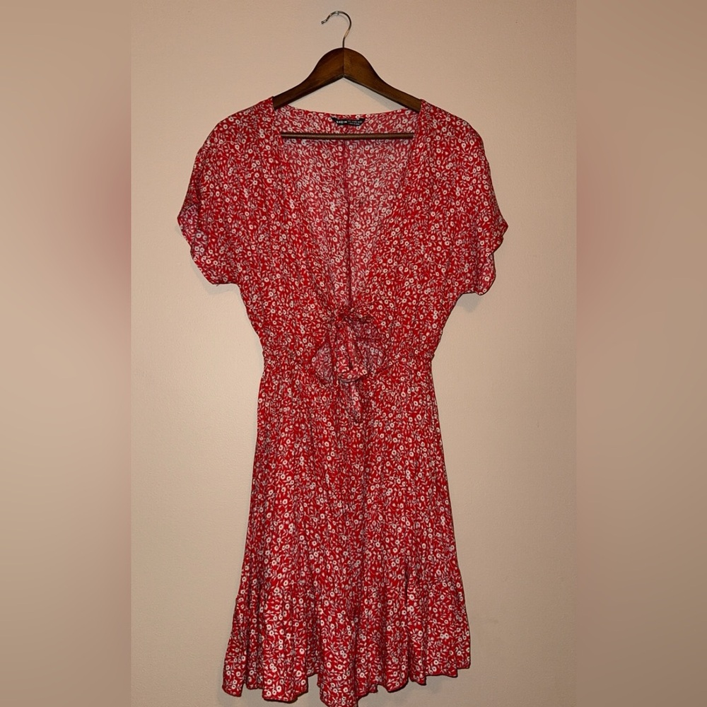 Shein size large keyhole tie front red flowy dress